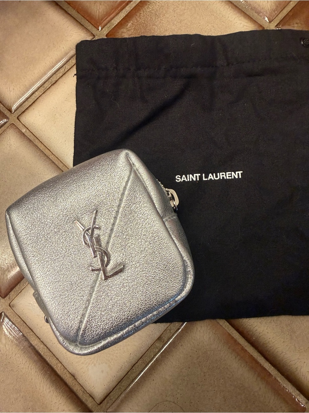 Saint Laurent Silver Metallic Mini coin purse/belt accessory - Picture 2 of 4
